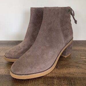 UGG Women's 10 Brown Taupe Suede Corrine Ankle Boots Side Zip Lace Back Detail